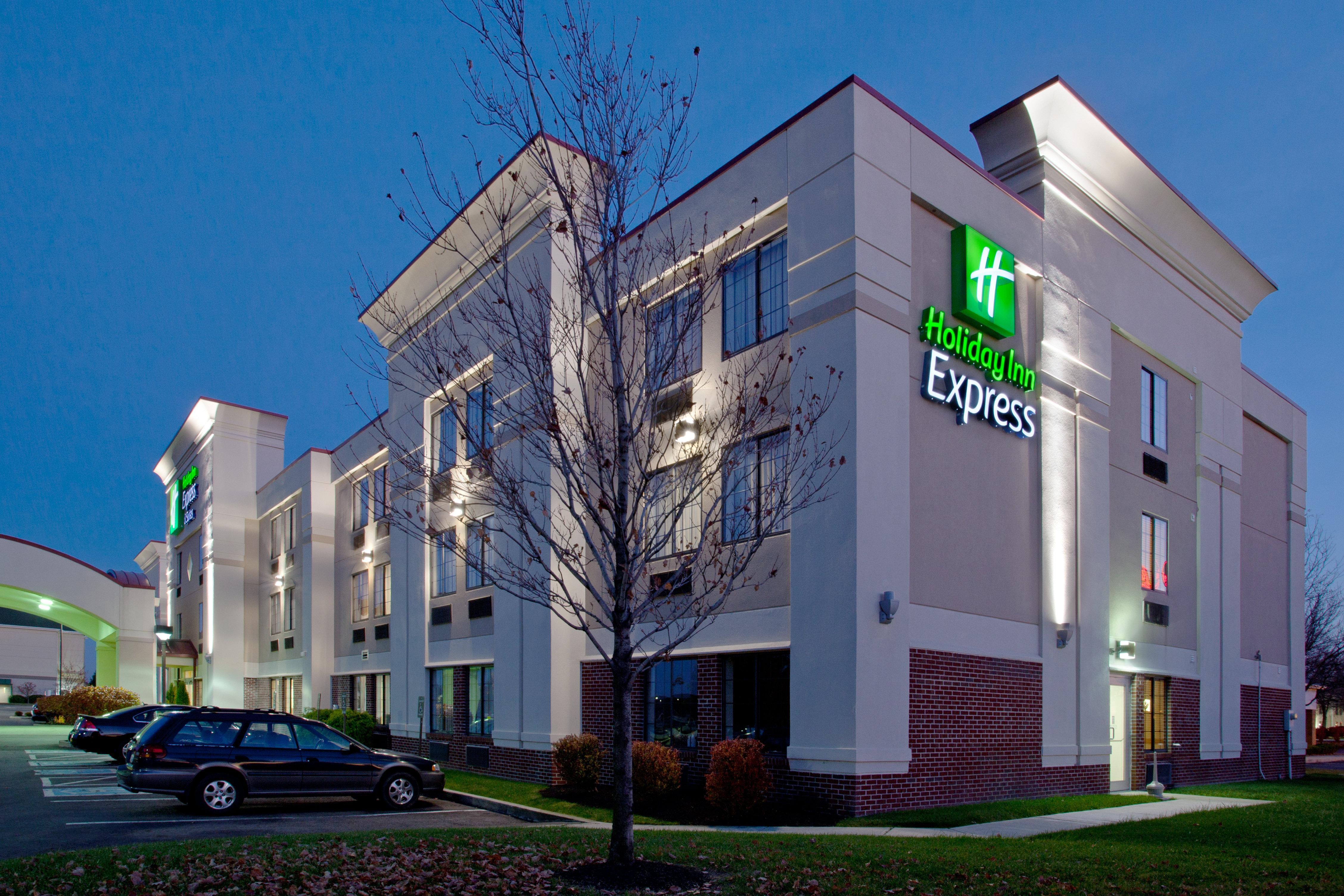Holiday Inn Express Hotel & Suites Grove City By Ihg Exterior photo