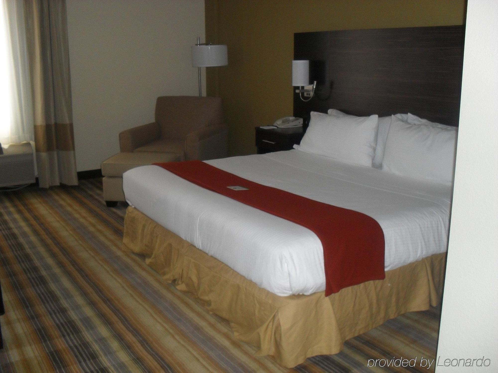 Holiday Inn Express Hotel & Suites Grove City By Ihg Exterior photo