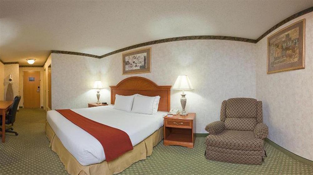 Holiday Inn Express Hotel & Suites Grove City By Ihg Exterior photo
